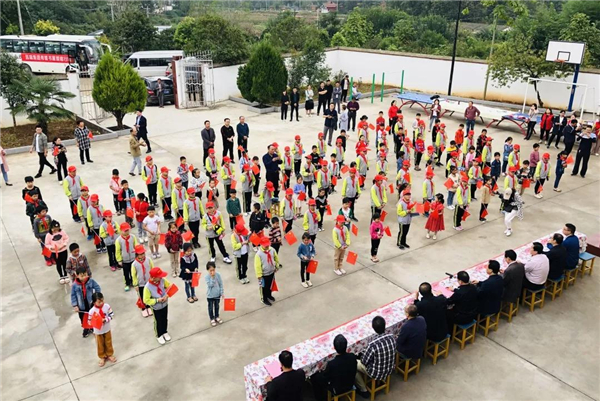 BBIN宝盈集团集团但愿书屋援建，托起山区学子妄想3.jpg